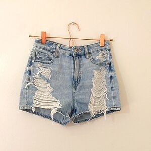 American Eagle Ultra High Rise Comfort Waist‎ Destroyed Jean Shorts 26 waist